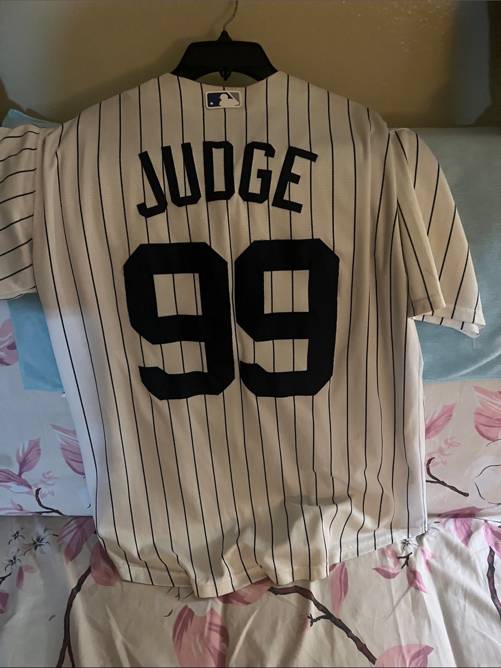 Majestic Aaron Judge White Pinstripe New York  Baseball Jersey with Navy Logo